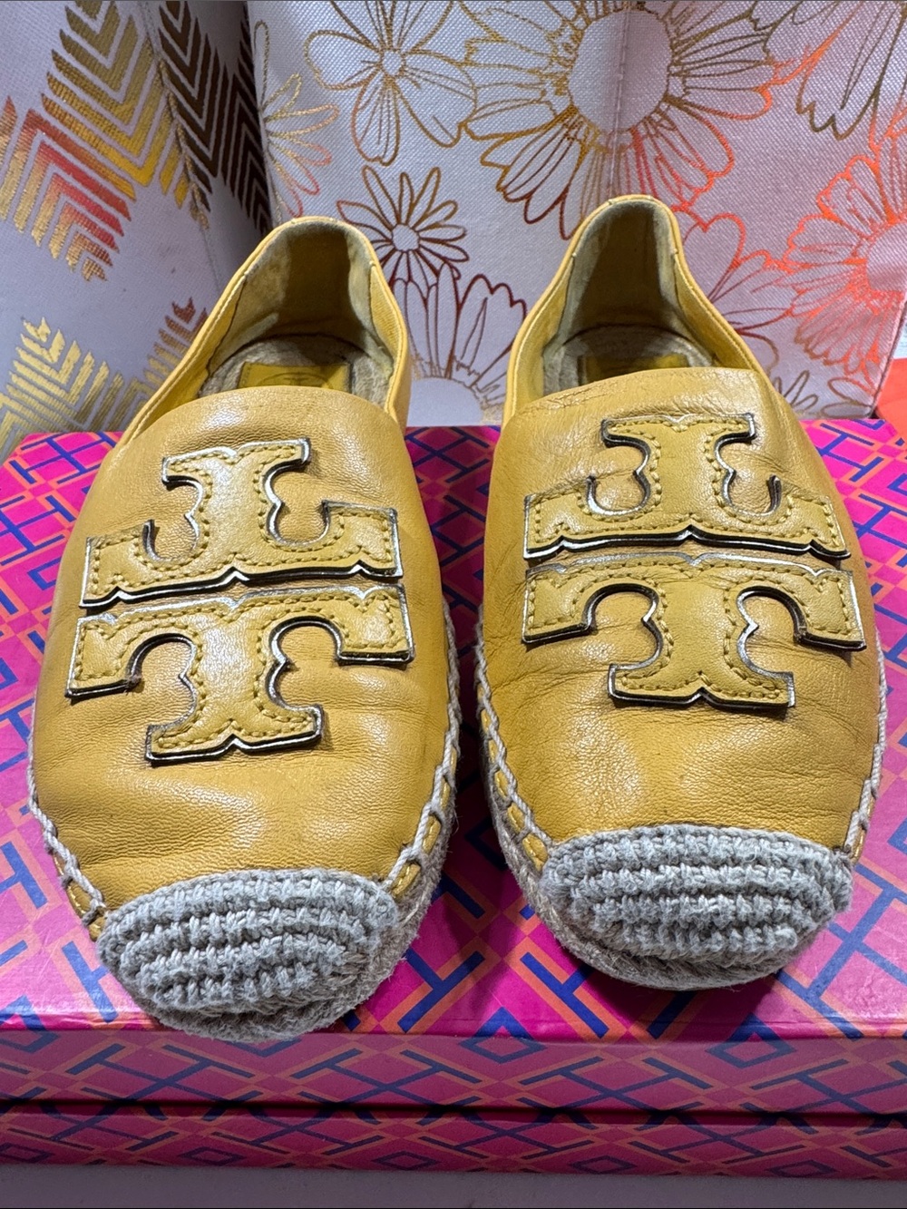 Tory Burch Espadrille‎ Flats Womens 6.5 Yellow Good Leather Logo Slip On Shoes